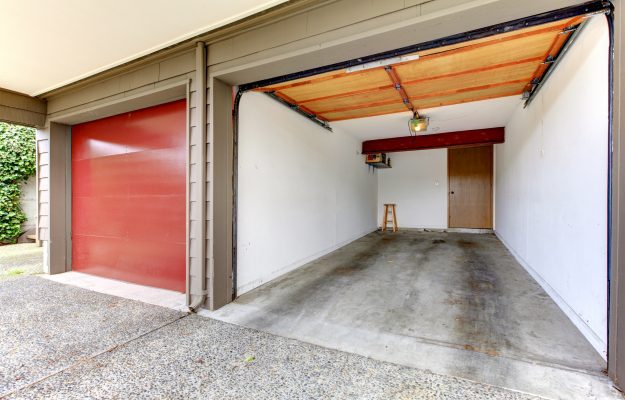 Garages/Cellars