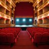 Theater und Räume für darstellende Künste