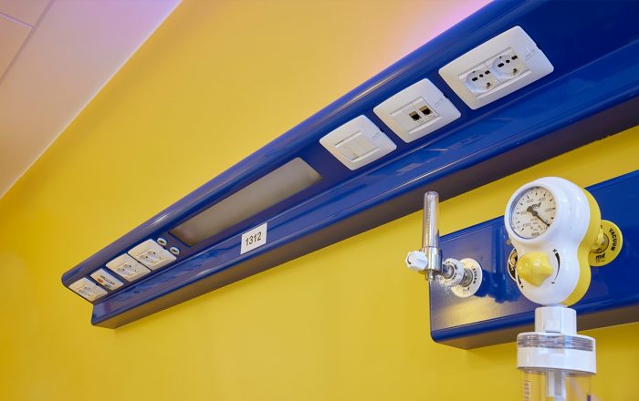 Antibacterial Gewiss Chorusmart sockets installed in a room at Galeazzi-Sant'Ambrogio Hospital.