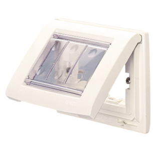 SELF SUPPORTING WATERTIGHT PLATE - FOR FLUSH-MOUNTING RECTANGULAR BOXES  - IP55 - 4 GANG - CLOUD WHITE - PLAYBUS